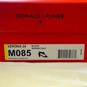 Donal J. Pliner Women’s Black Shoes